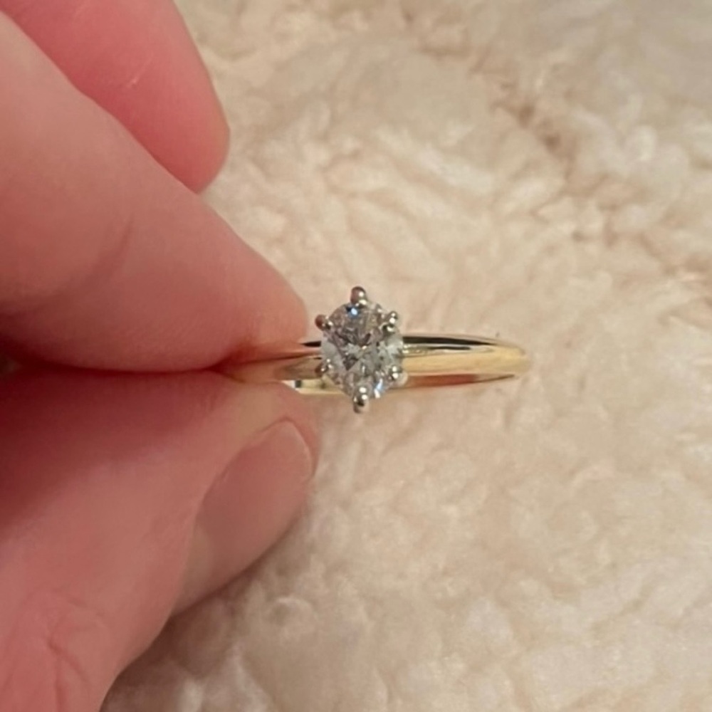 Classic Natural Diamond Ring — Approx 0.75-0.85 Carats — 14K Solid Gold — Size 5